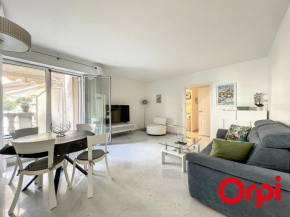 Appartement Central proche Plages avec Piscine, Sauna, Parking et Climatisation - FR-1-647-23
